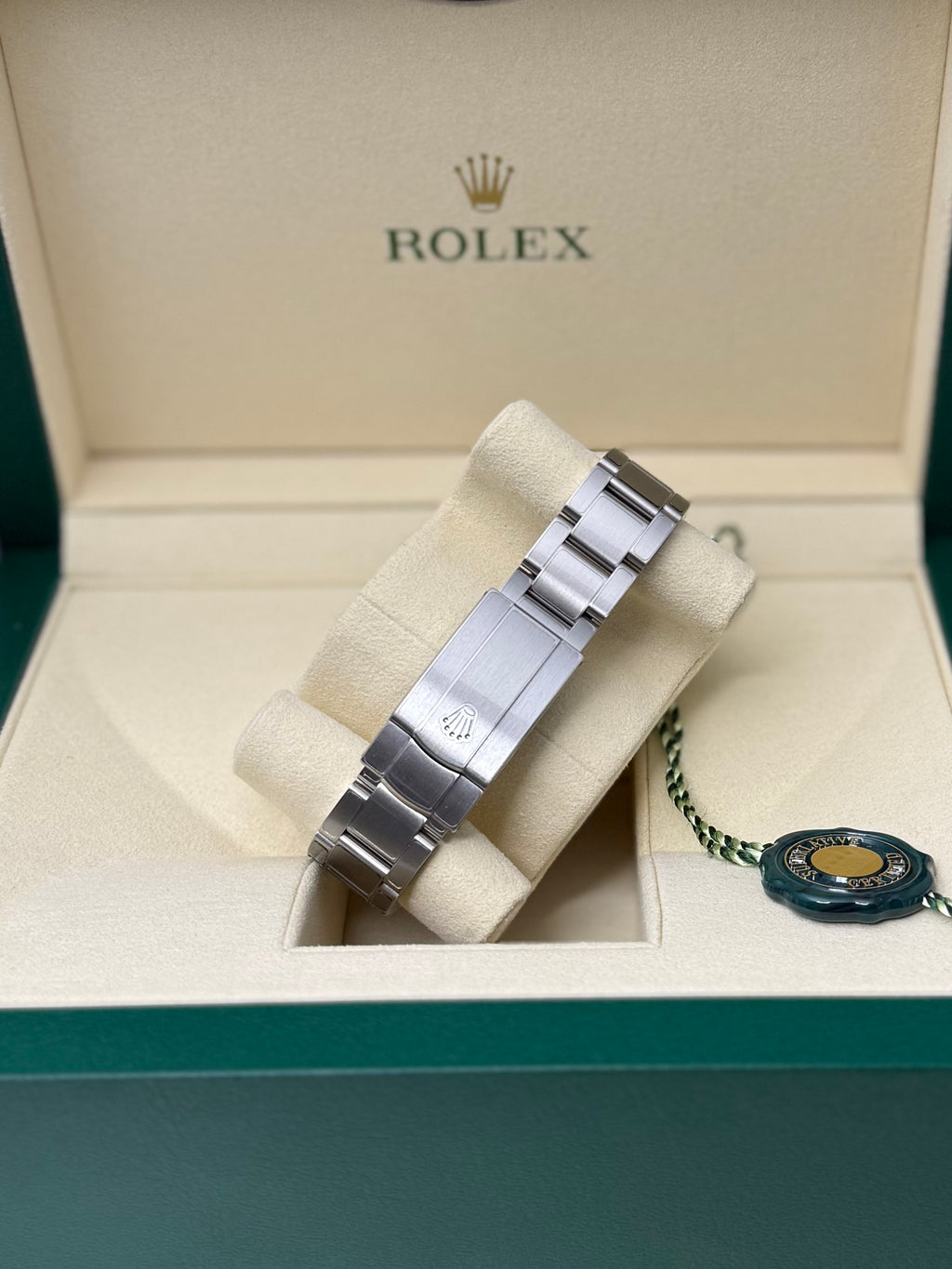 2021 ROLEX OYSTER PERPETUAL 41 CORAL RED(DISCONTINUED) 124300