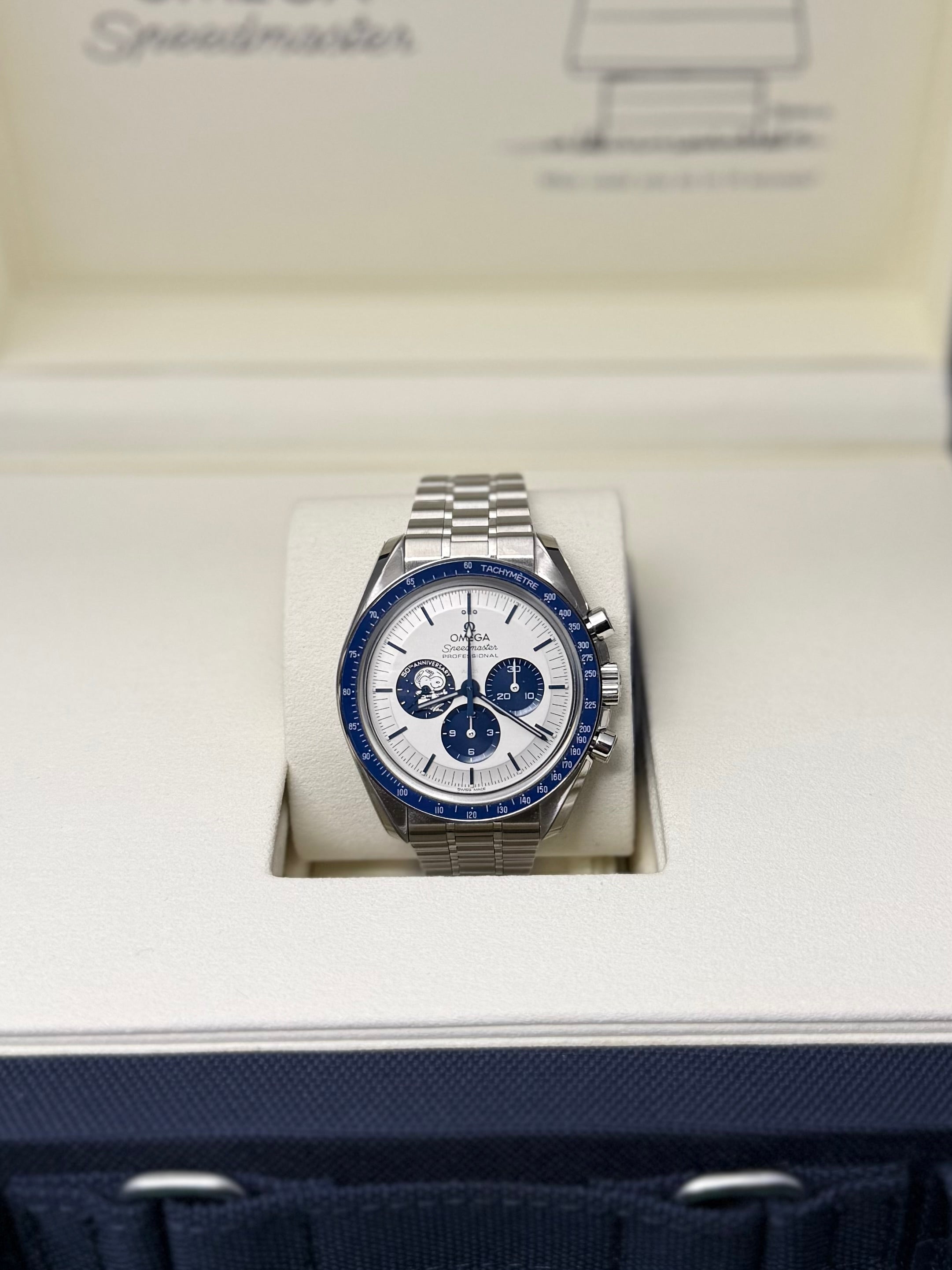 2024 OMEGA SPEEDMASTER SLVER SNOOPY AWARD 50TH ANNIVERSARY